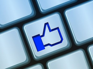 Cómo ganar presencia a través de likes en Facebook